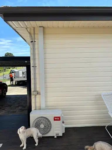 Correct Clean Air Conditioning and Electrical (24)
